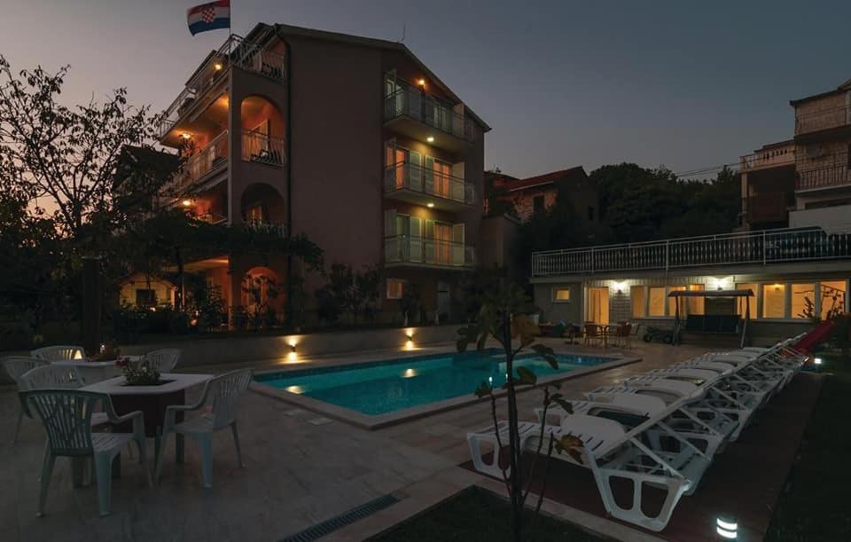 Apartments Mm Podstrana Exterior photo